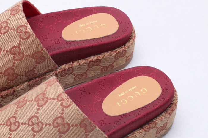 GUI SANDAL