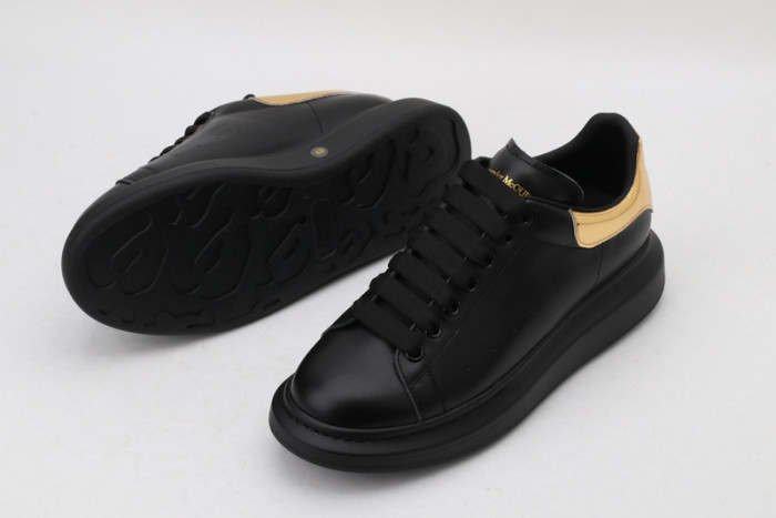 ALEX MCQU SNEAKER