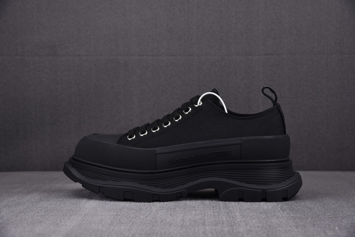 ALEX MCQU SNEAKER