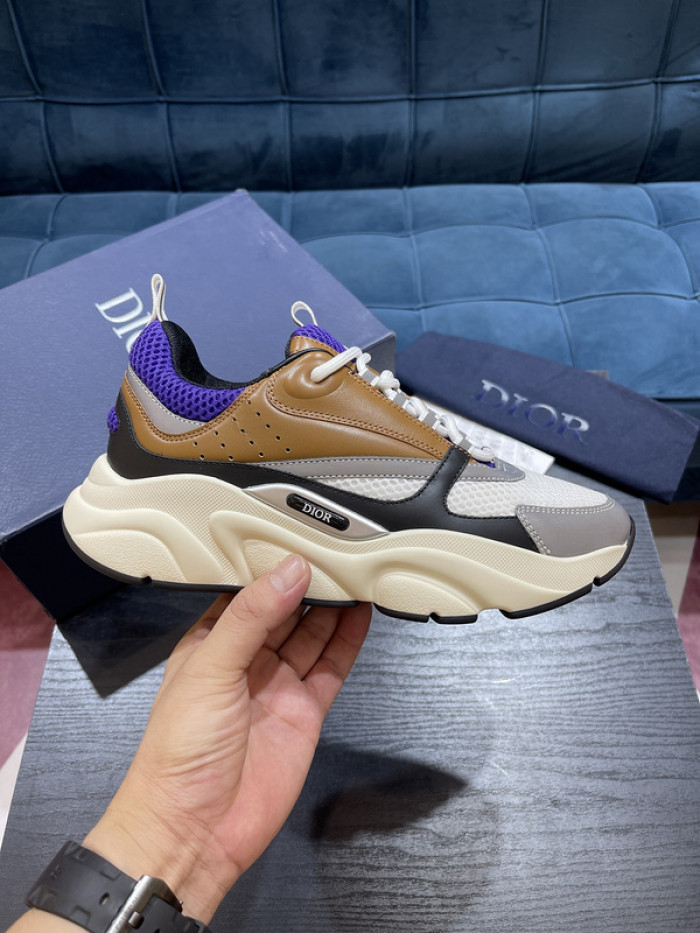 D10R SNEAKER