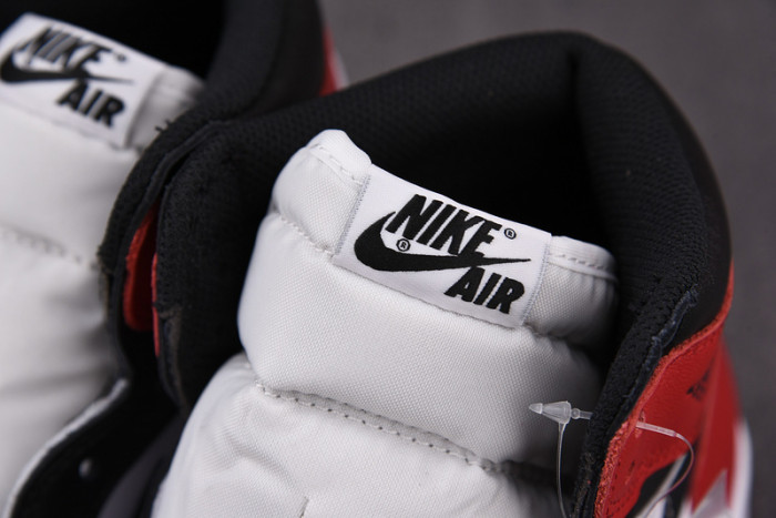 AIR JORDAN 1 HIGH OG “BLACK TOE” WHITE/ BLACK-VARSITY RED MENS 555088-125