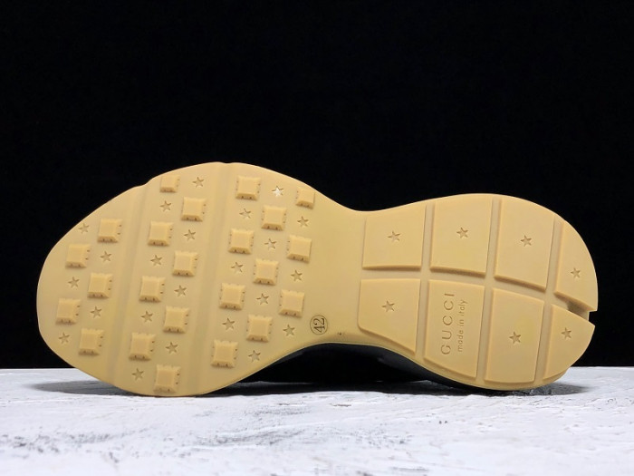 GUI SNEAKER