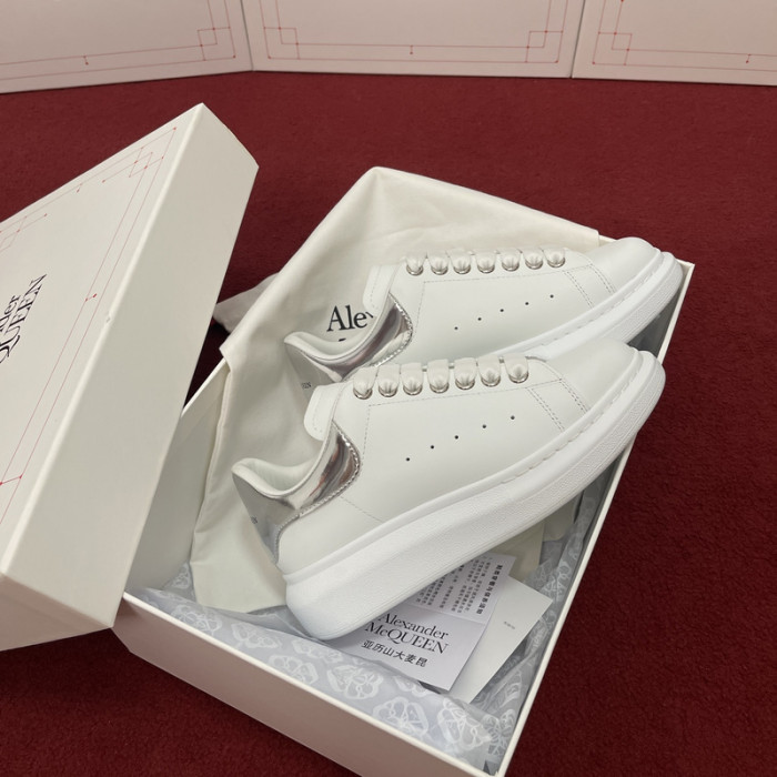 ALEX MCQU SNEAKER