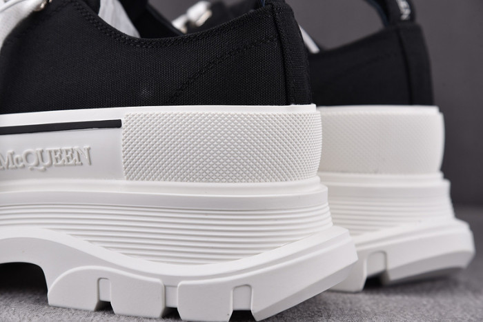 ALEX MCQU SNEAKER