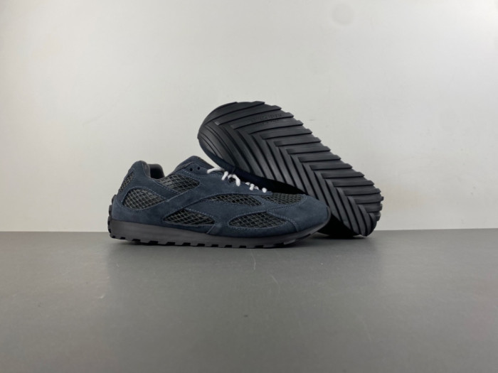 BV sneaker