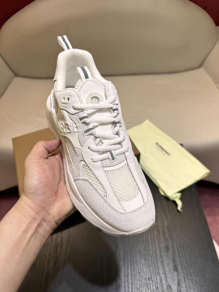BUB sneaker