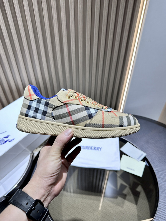 BUB sneaker