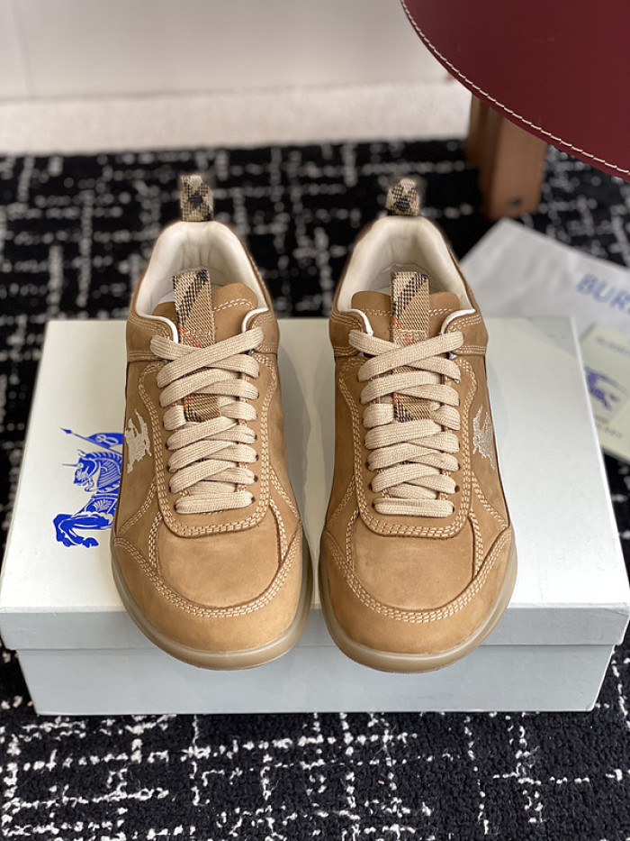 BUB sneaker