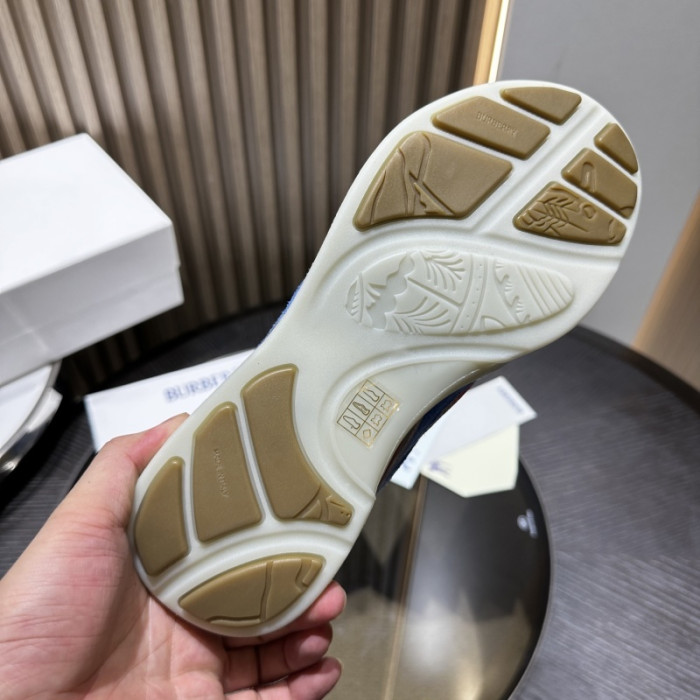 BUB sneaker
