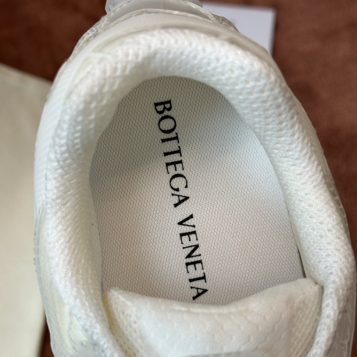 BV sneaker