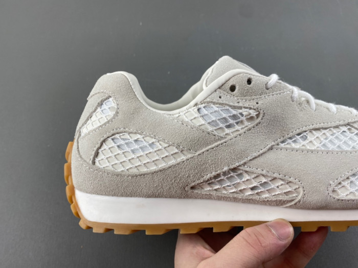 BV sneaker