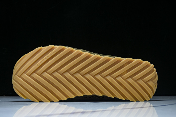 BV sneaker