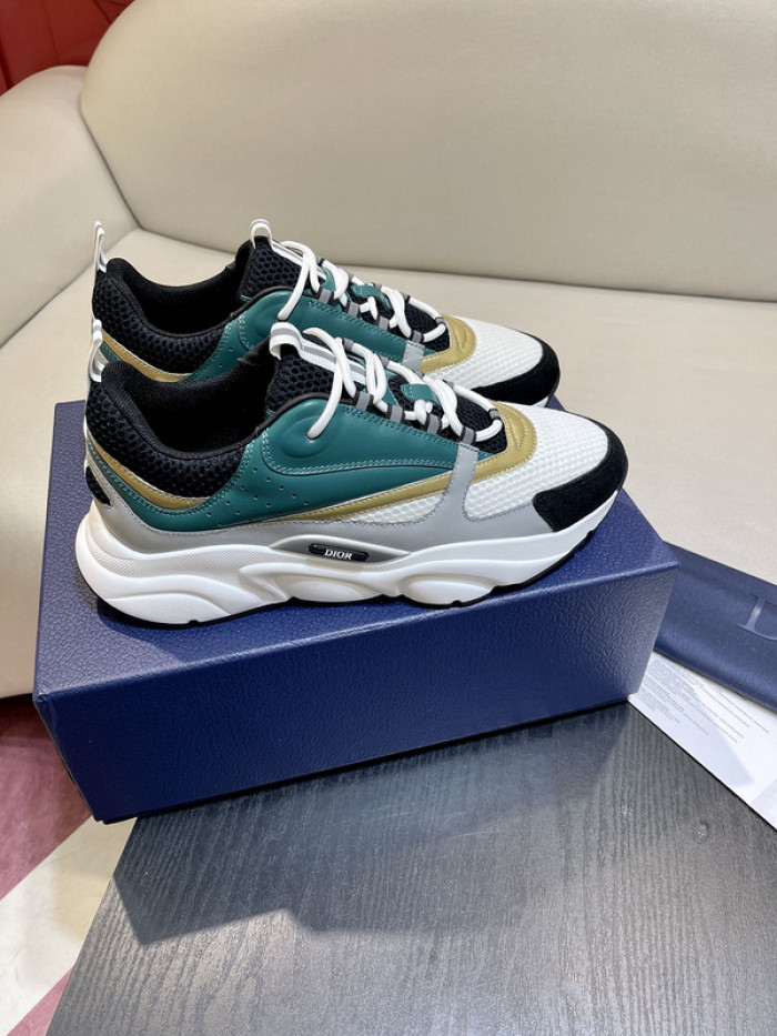 D10R SNEAKER