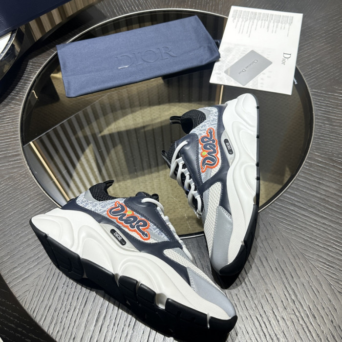 D10R SNEAKER
