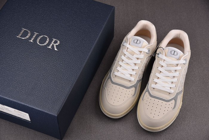 D10R B27 LOW SNEAKER