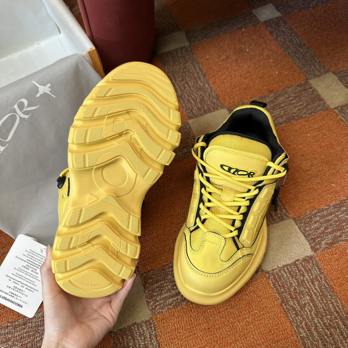 D10R B57 SNEAKER