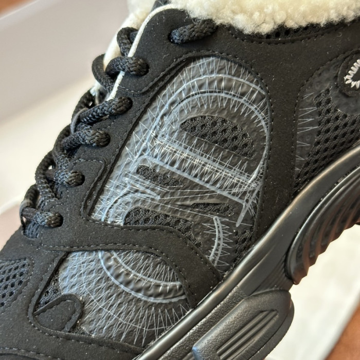 D10R SNEAKER
