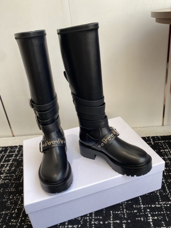 D10R boot