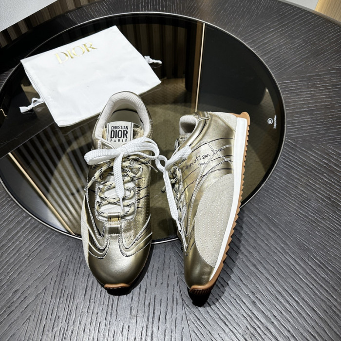 D10R SNEAKER
