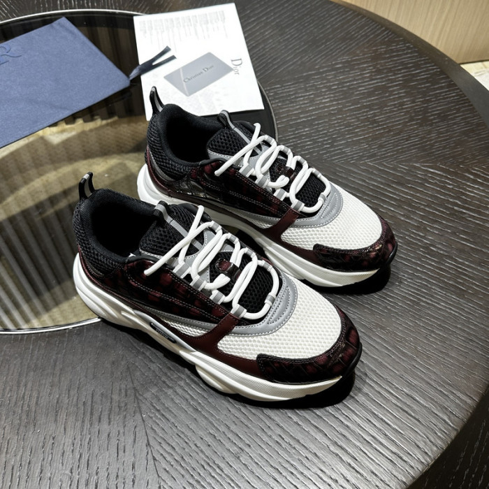 D10R SNEAKER