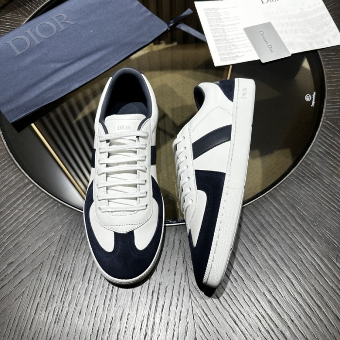 D10R SNEAKER