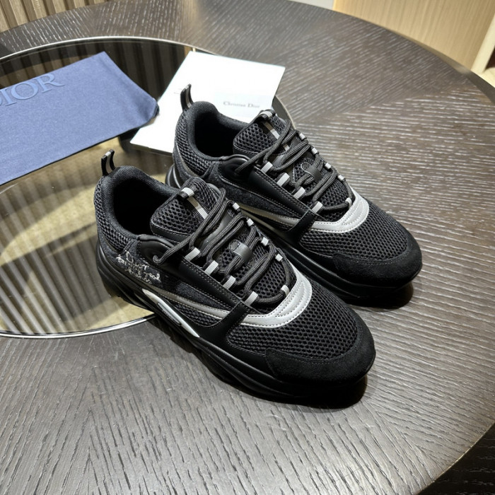 D10R SNEAKER