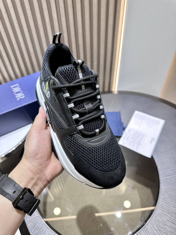 D10R SNEAKER