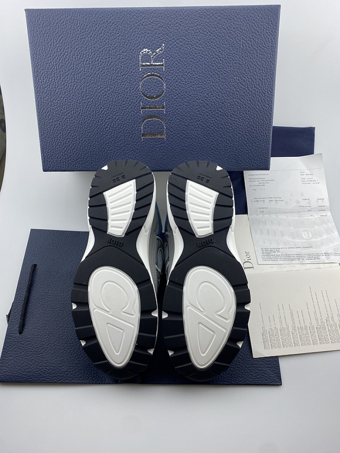 D10R SNEAKER