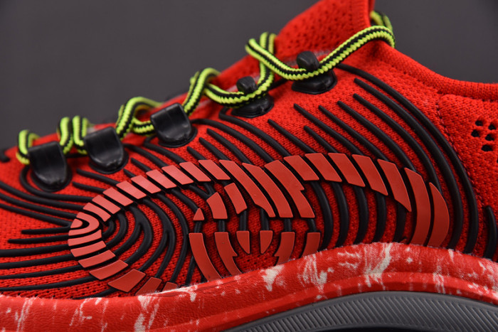 GUI SNEAKER