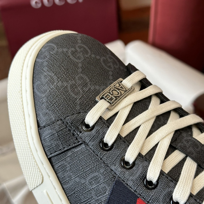 GUI SNEAKER