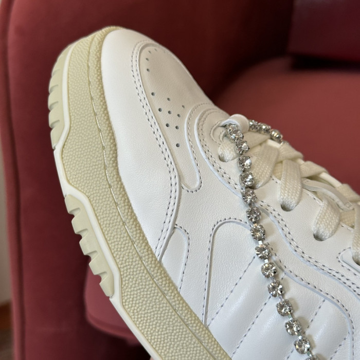 GUI SNEAKER
