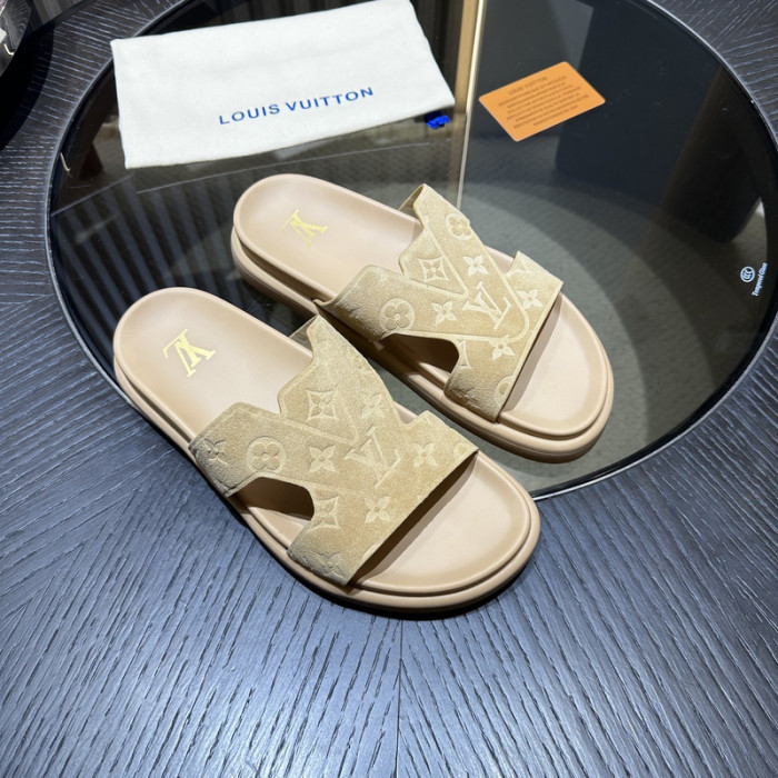 L0VT SANDAL