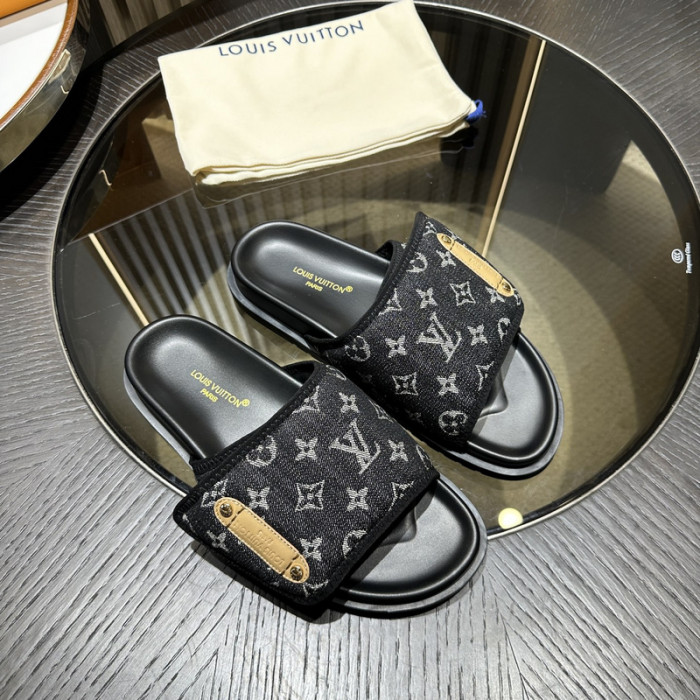 L0VT SANDAL