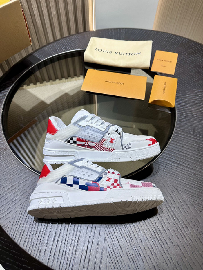 L0VT SNEAKER