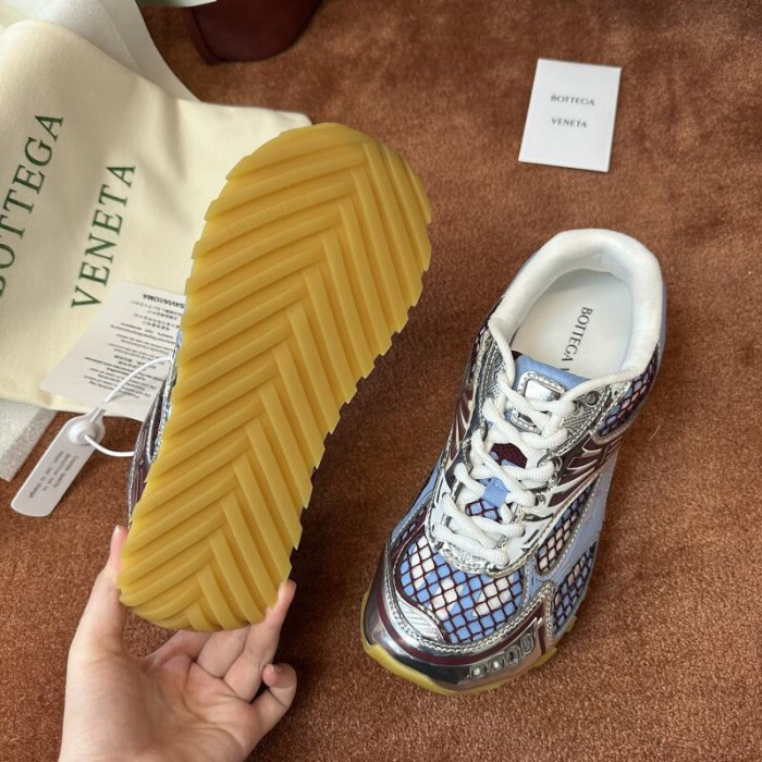 BV sneaker