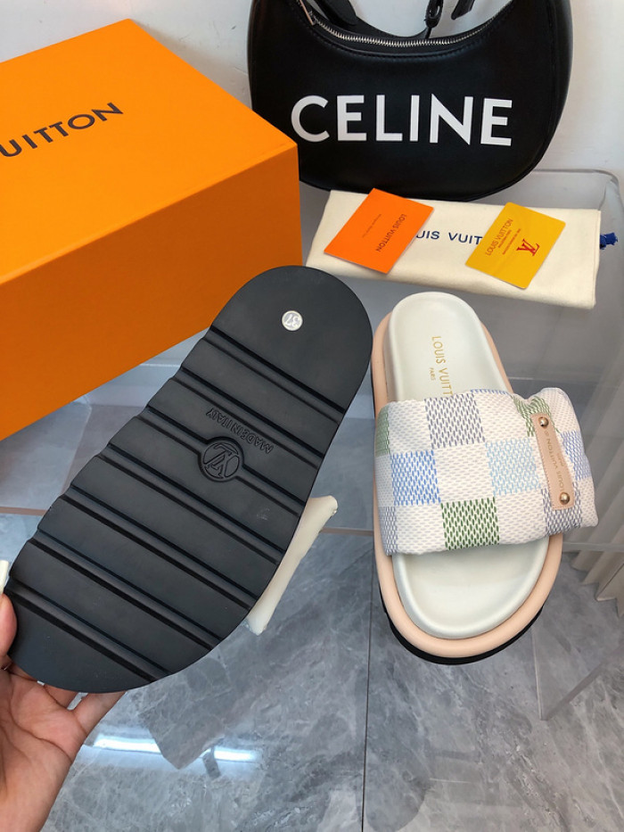 L0VT SANDAL
