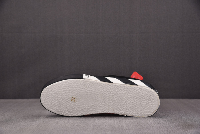 OFW SNEAKER