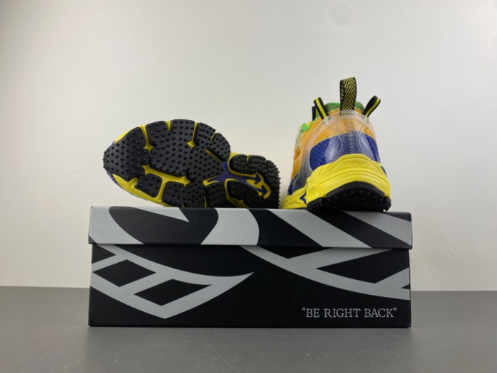 OFW SNEAKER
