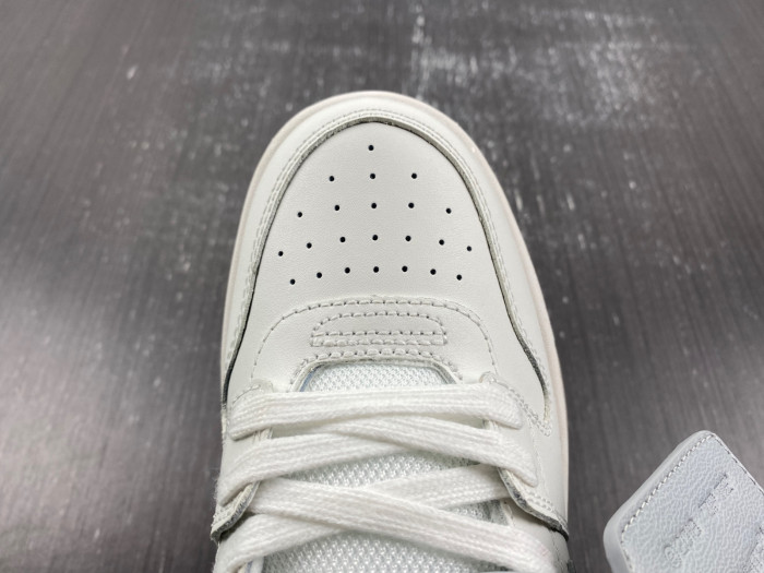 OFW SNEAKER