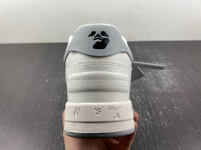 OFW SNEAKER