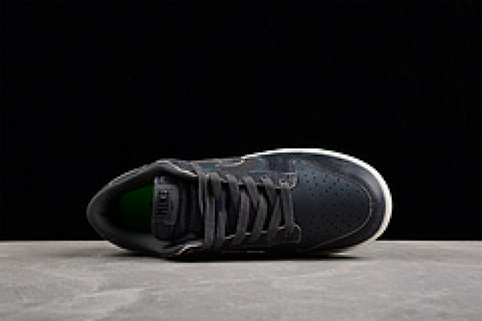 NIKE DUNK LOW IRON GREY DQ7681-001